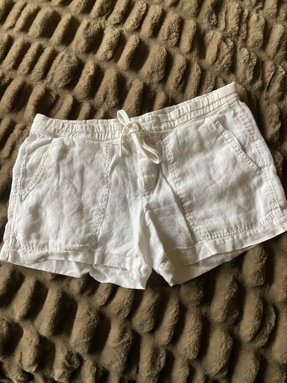 Vince White Linen Shorts